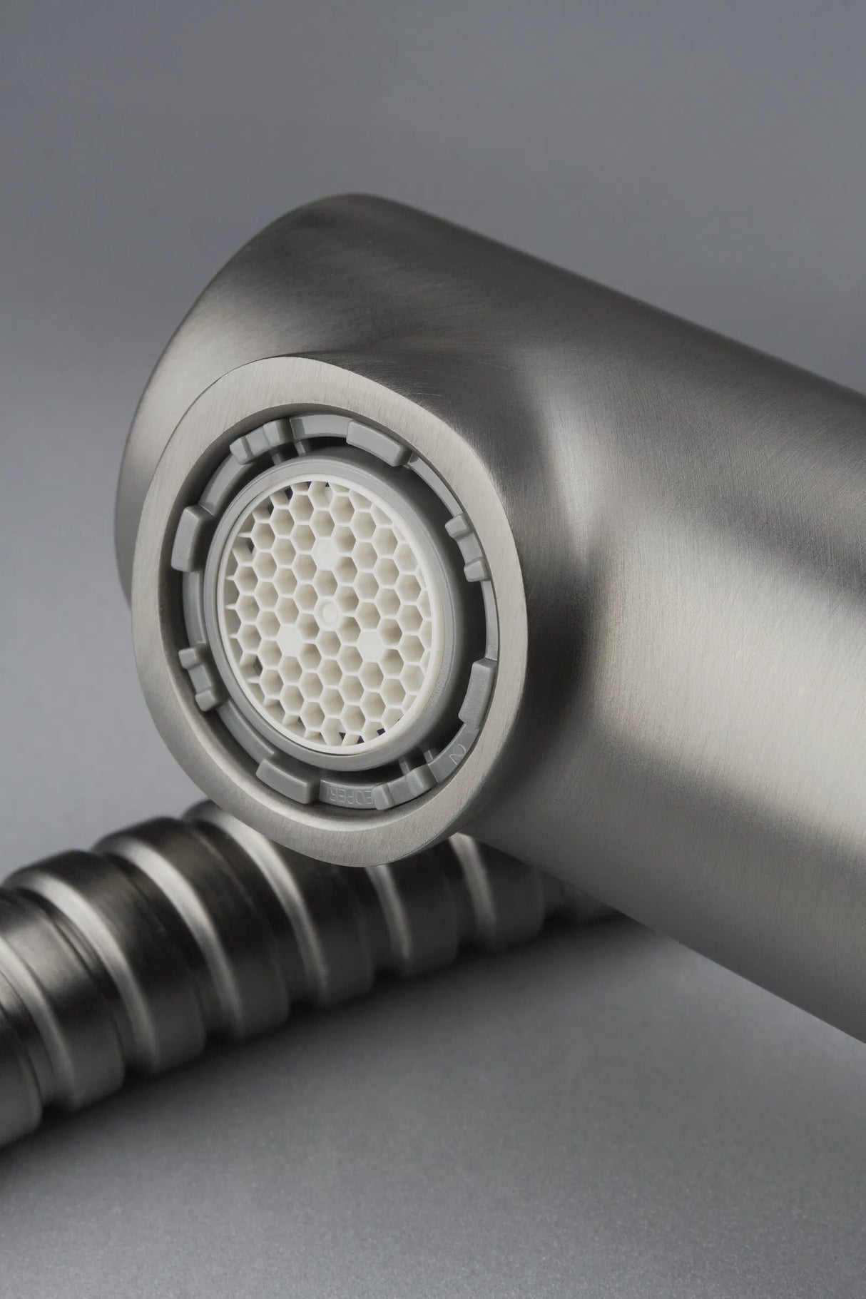 Deante BQS_D73M Silia Mixer with Rectangular Spout and Pull-Out (Titanium)